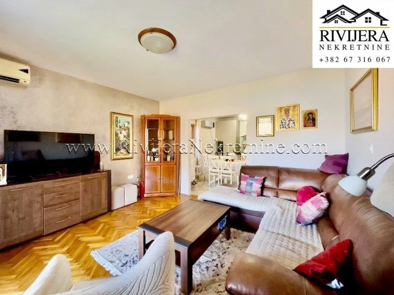Prodaja, dvosoban stan, 92m², Dobrota, Kotor