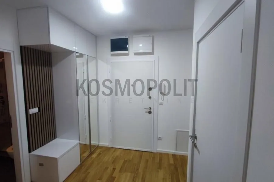 Prodaja, trosoban stan, 67m², Višnjička Banja, Palilula Sve Podlokacije