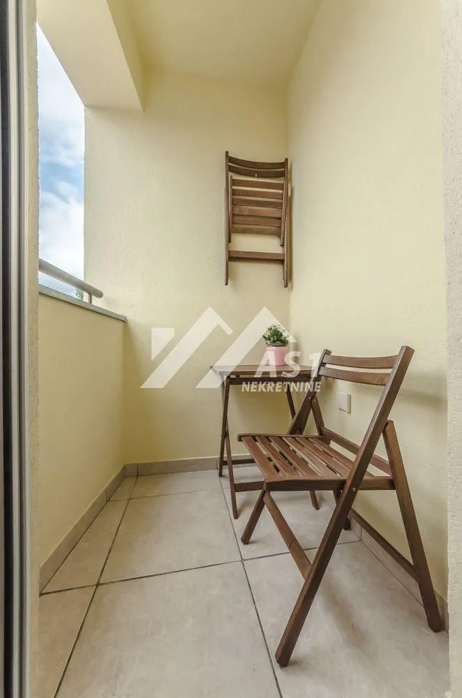 Izdavanje, stan, 26m², Bulevar Oslobodjenja, Novi Sad Sve Podlokacije