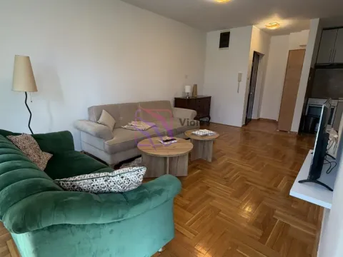 Rent, two bedroom apartment, 60m², Central Point, Podgorica - image 14