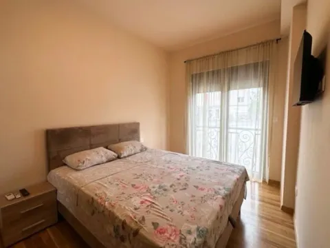 Izdavanje, dvosoban stan, 76m², Dalmatinska ulica, Podgorica - image 8