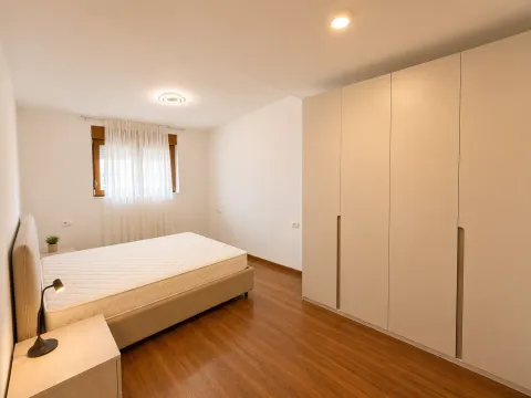 Izdavanje, četvorosoban stan, 113m², Master Kvart, Podgorica - image 16