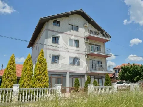 Sale, house, 554m², Mladenovac, Beograd - image 11