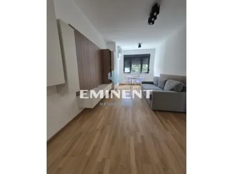 Izdavanje, trosoban stan, 54m², Banovo Brdo, Beograd - image 2