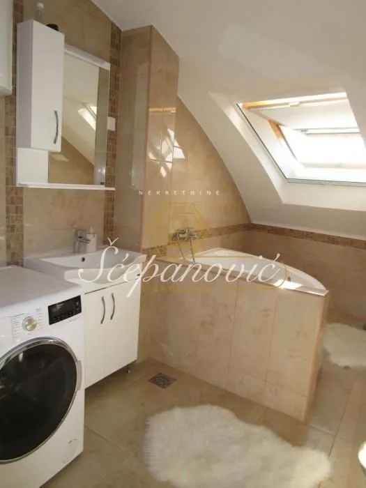 Prodaja, četvorosoban stan, 89m², Bulevar Oslobodjenja, Novi Sad Sve Podlokacije