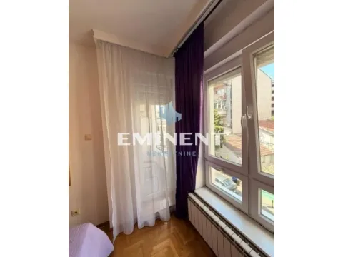 Rent, two bedroom apartment, 41m², Neimar, Vračar Sve Podlokacije - image 18
