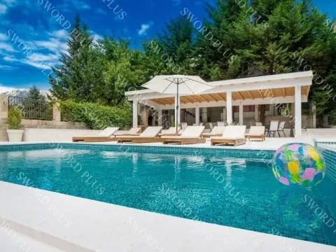 Sale, house, 240m², Centar, Kotor - image 3