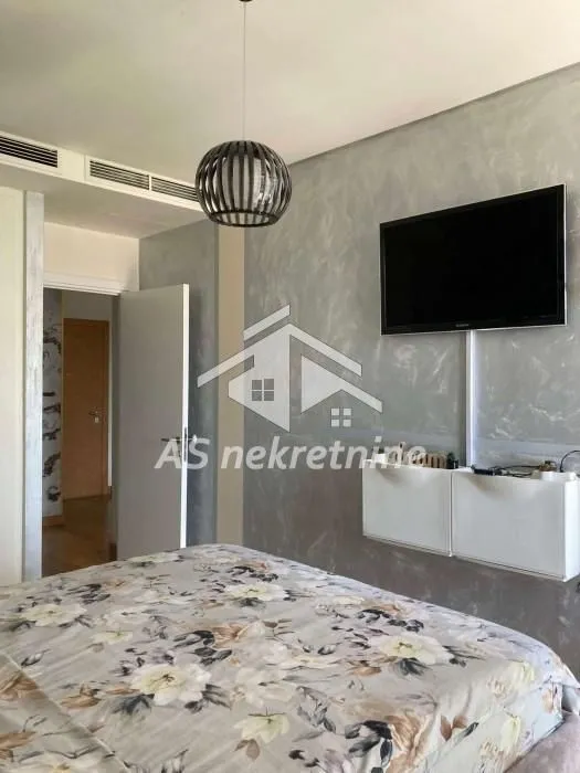 Rent, two bedroom apartment, 63m², Savski Venac, Beograd