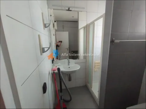 Rent, two bedroom apartment, 60m², Kalenić Pijaca, Vračar Sve Podlokacije - image 14