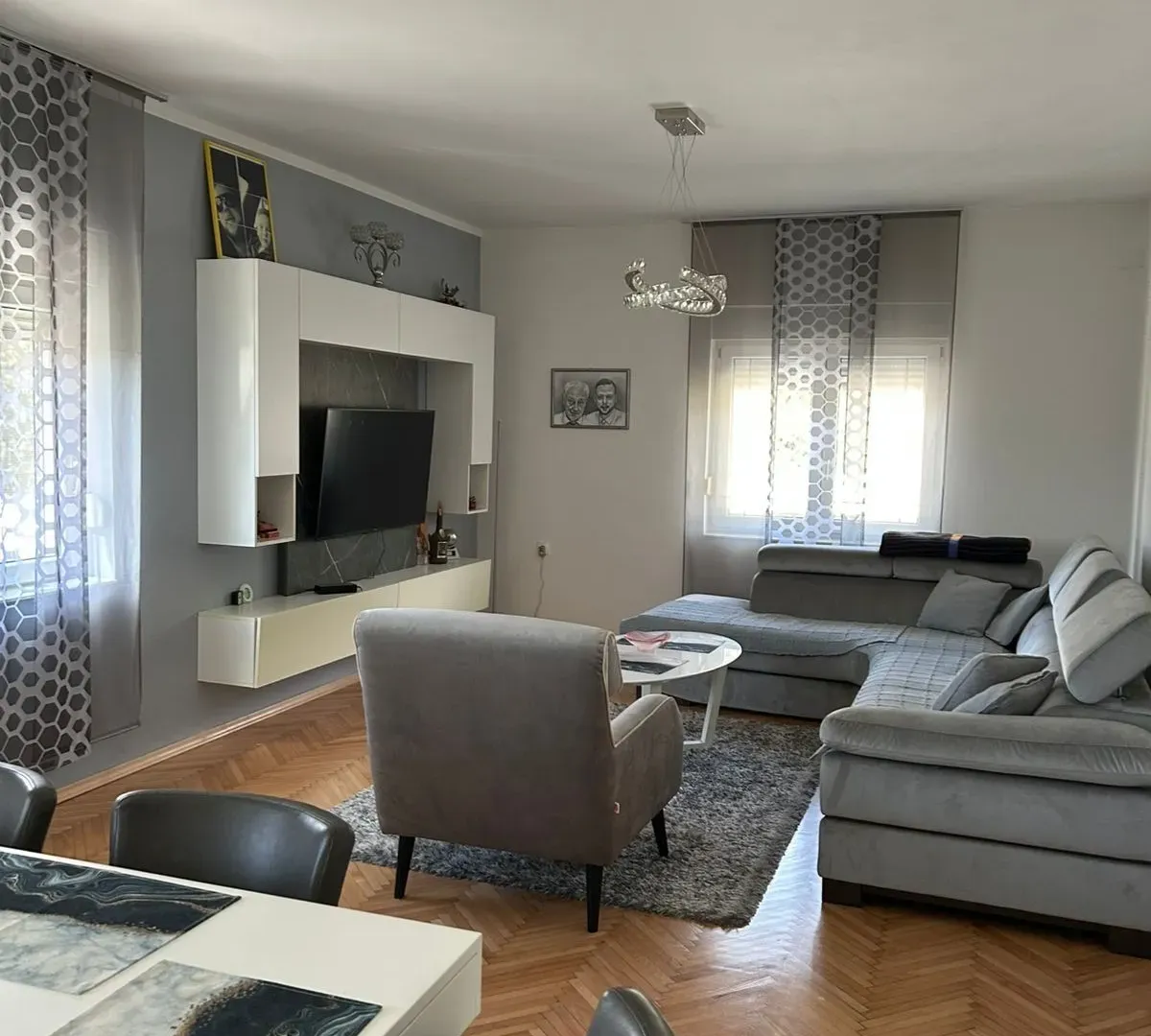 Rent, three bedroom apartment, 120m², Tivat, Crna Gora