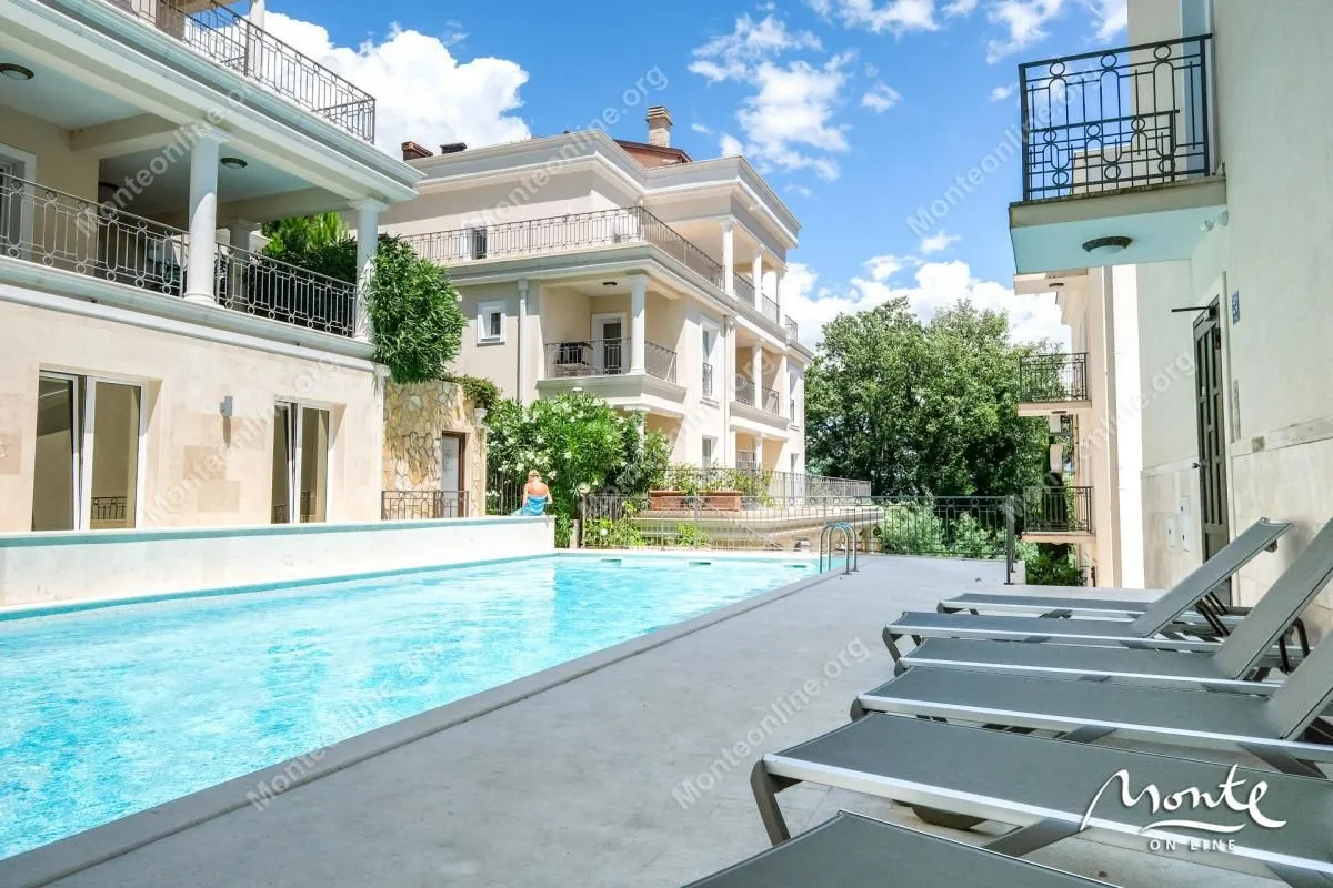 Sale, three bedroom apartment, 166m², Đenovići, Herceg Novi