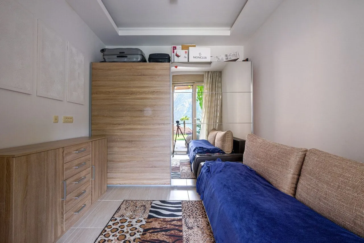 Prodaja, dvosoban stan, 67m², Kostanjica, Kotor
