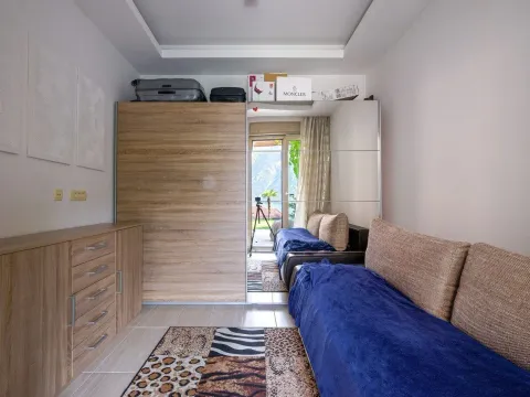 Prodaja, dvosoban stan, 67m², Kostanjica, Kotor - image 19