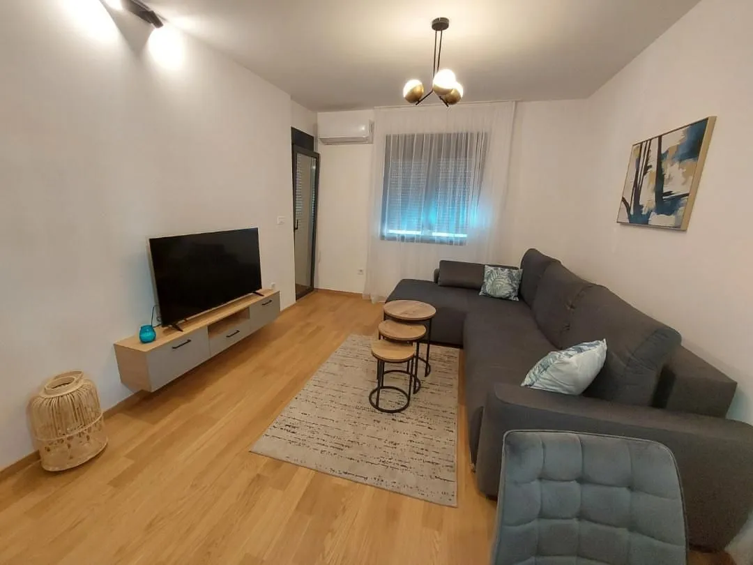 Izdavanje, jednosoban stan, 47m², City Kvart, Podgorica