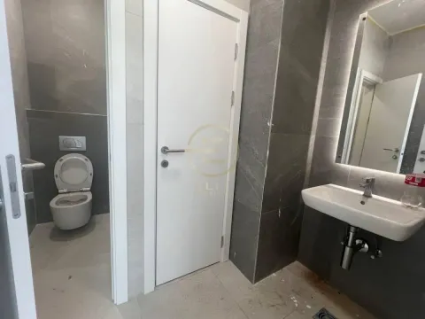 Izdavanje, poslovni prostor, 350m², Adamovićevo Naselje, Novi Sad Sve Podlokacije - image 11