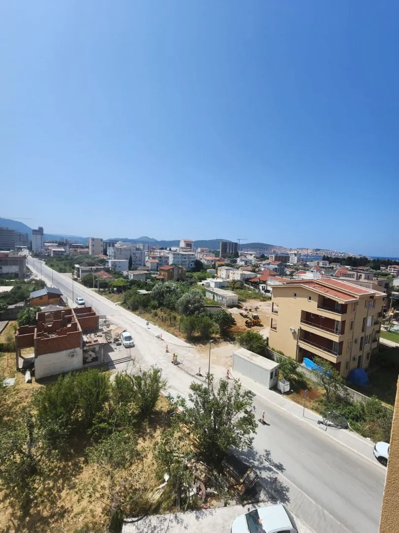 Sale, two bedroom apartment, 59m², Ilino, Bar