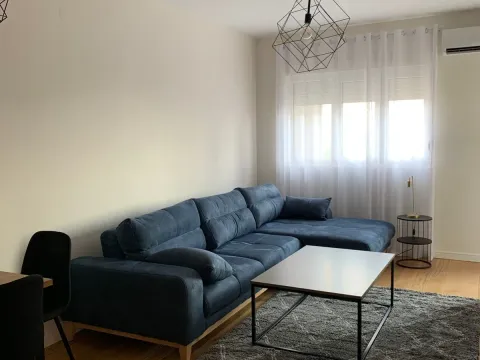 Izdavanje, jednosoban stan, 50m², Central Point, Podgorica - image 8