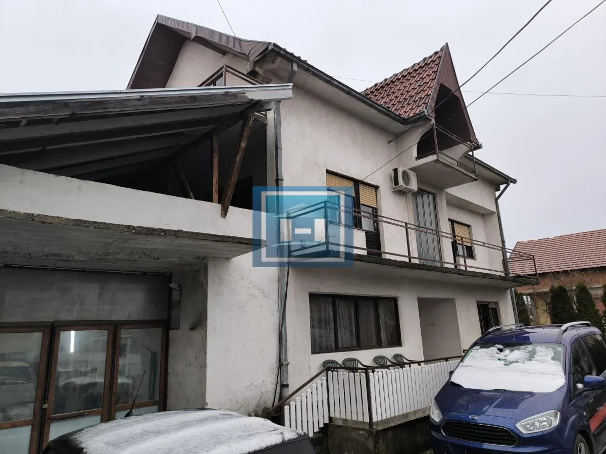 Sale, house, 291m², Ćuprija, Srbija