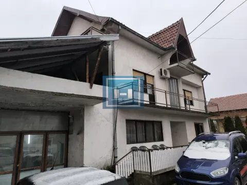 Prodaja, kuća, 291m², Ćuprija, Srbija - image 19
