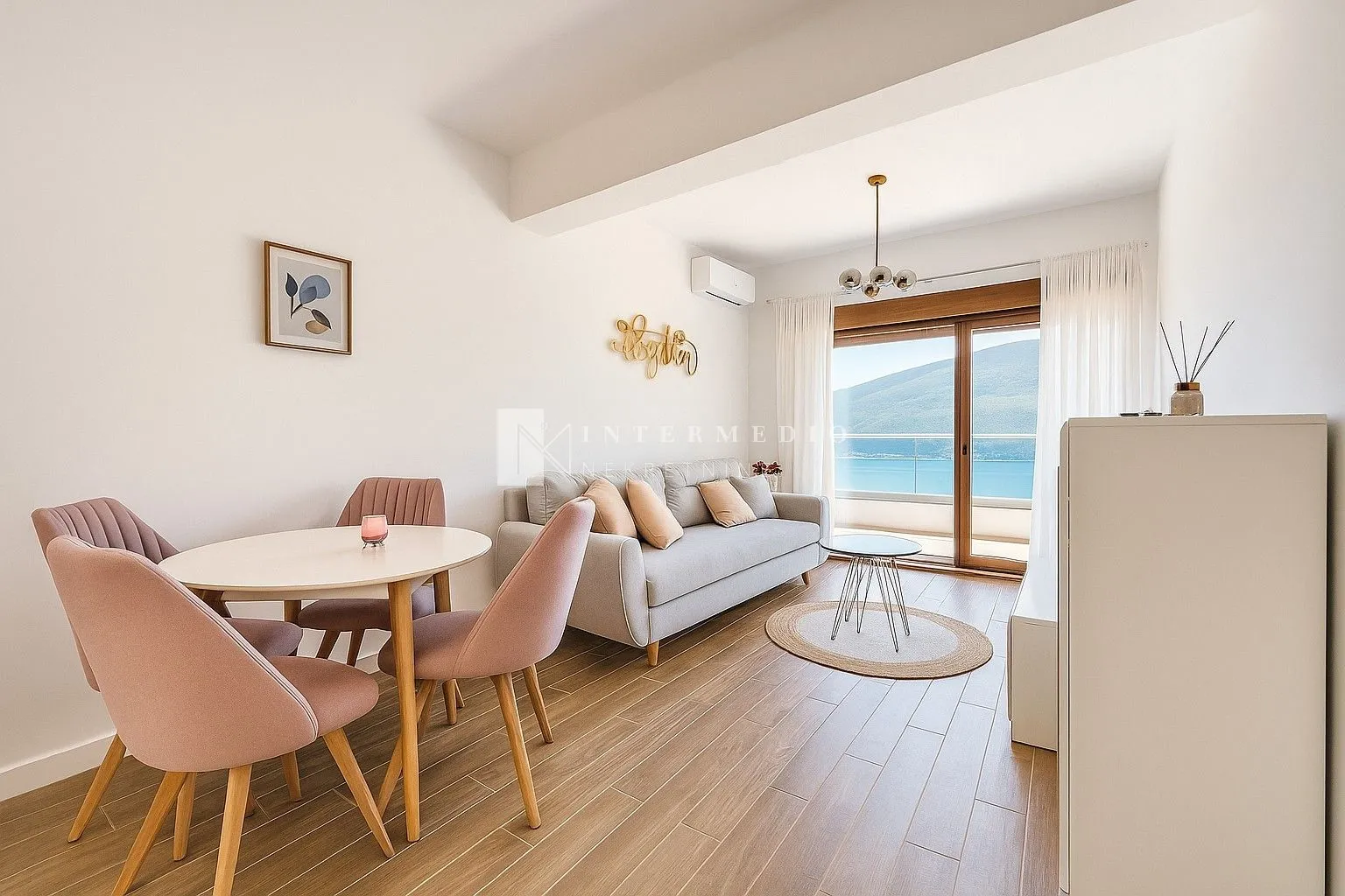 Prodaja, jednosoban stan, 50m², Kumbor, Herceg Novi