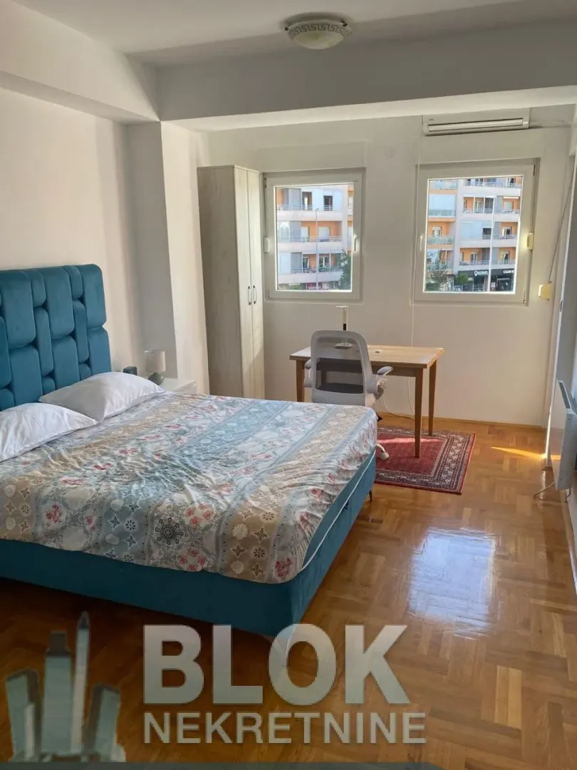 Izdavanje, trosoban stan, 110m², City Kvart, Podgorica