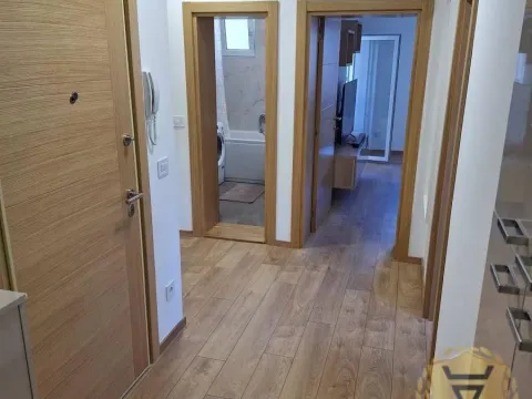 Izdavanje, dvosoban stan, 60m², Kalenić Pijaca, Vračar Sve Podlokacije - image 9