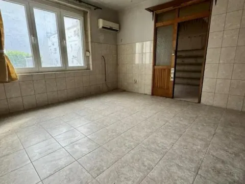 Prodaja, stan, 85m², Centar, Podgorica - image 11