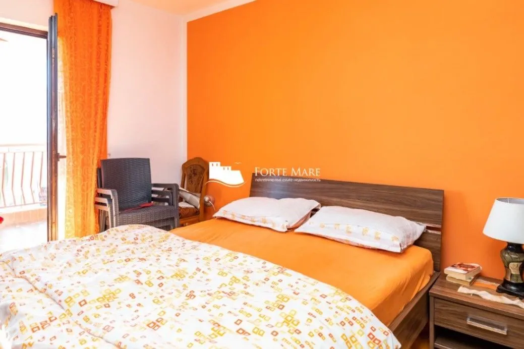 Prodaja, dvosoban stan, 92m², Herceg Novi, Crna Gora