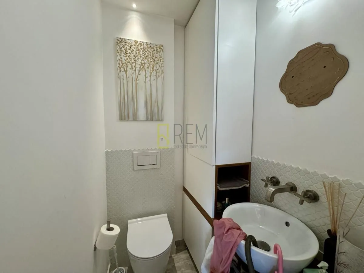 Prodaja, trosoban stan, 130m², Centar, Podgorica