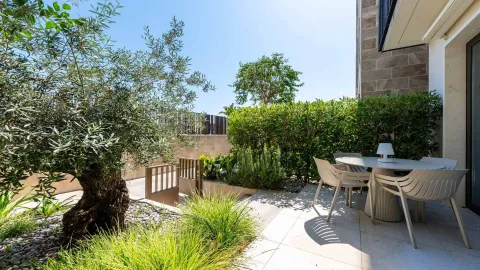 Prodaja, jednosoban stan, 68m², Porto Montenegro, Tivat - image 12