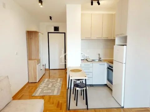 Rent, two bedroom apartment, 37m², Banjica, Voždovac Sve Podlokacije - image 2