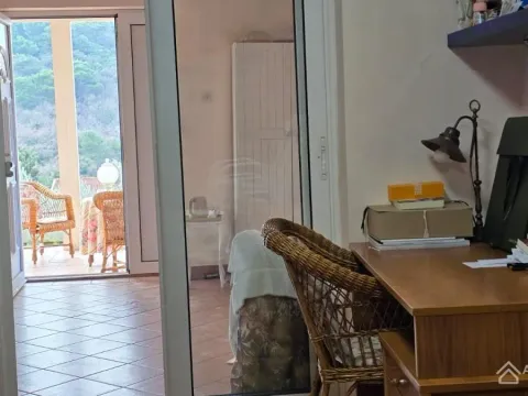 Prodaja, dvosoban stan, 56m², Petrovac, Budva - image 2