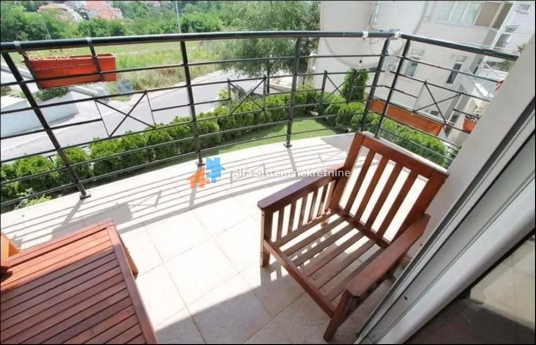 Rent, three bedroom apartment, 130m², Savski Venac, Beograd