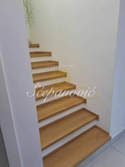Sale, three bedroom apartment, 83m², Bulevar patrijarha Pavla, Novi Sad Sve Podlokacije