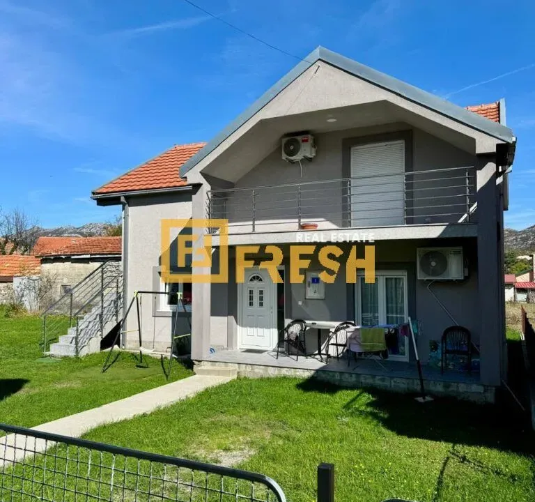 Rent, two bedroom apartment, 79m², Cetinje, Crna Gora