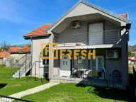 Rent, two bedroom apartment, 79m², Cetinje, Crna Gora - image 1
