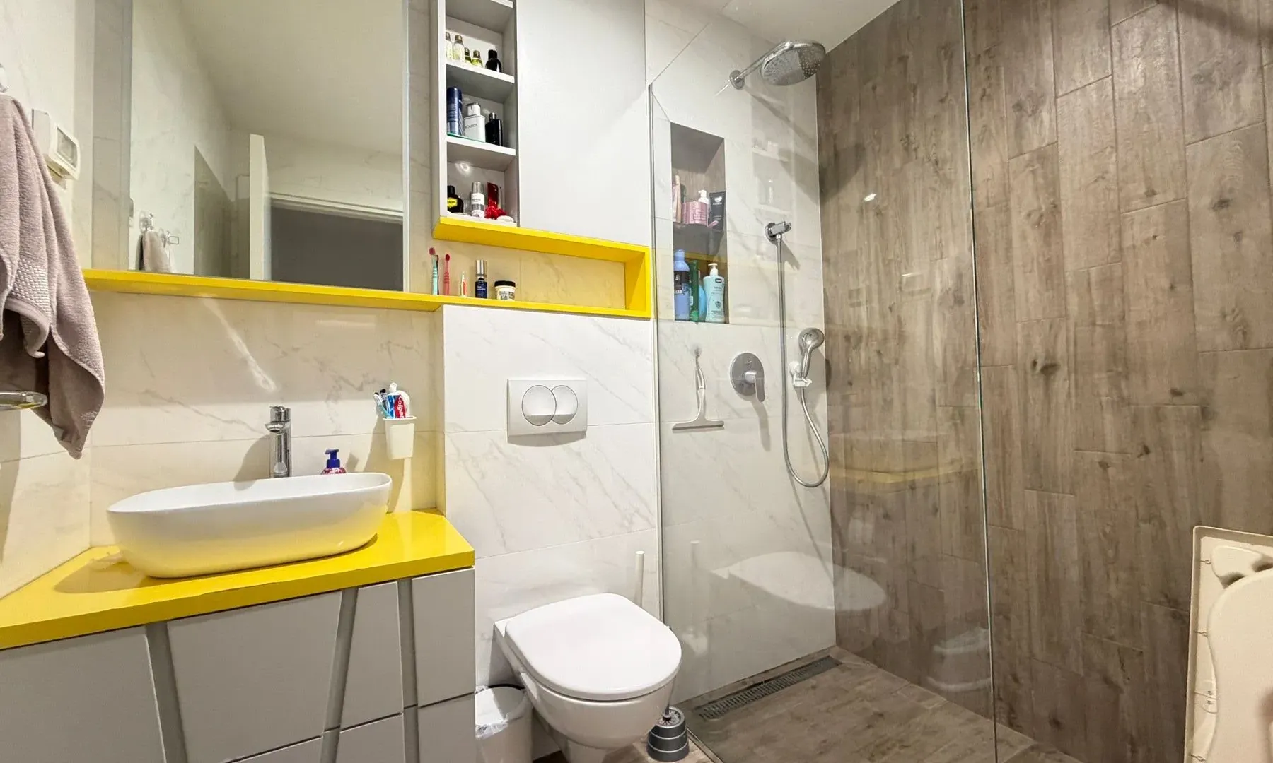 Sale, two bedroom apartment, 64m², City Kej, Podgorica