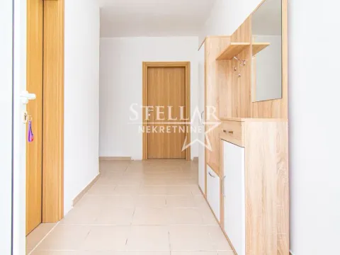 Izdavanje, jednosoban stan, 70m², Stari Aerodrom, Podgorica - image 5