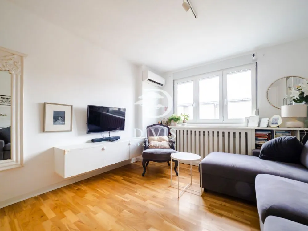 Sale, two bedroom apartment, 56m², Stari Grad, Beograd