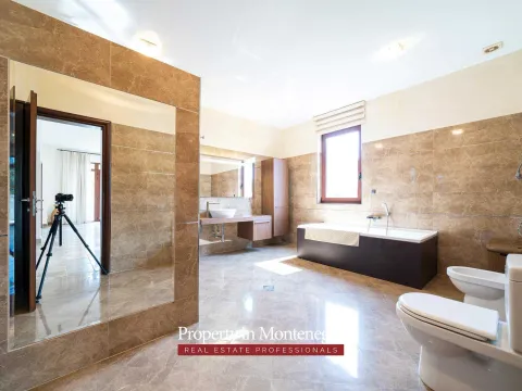 Prodaja, kuća, 971m², Petrovac, Budva - image 52