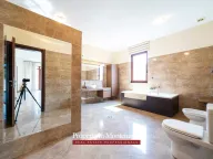 Prodaja, kuća, 971m², Petrovac, Budva - image 52