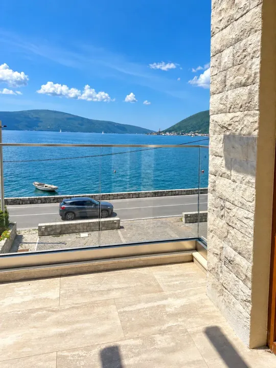 Sale, two bedroom apartment, 64m², Tivat, Crna Gora