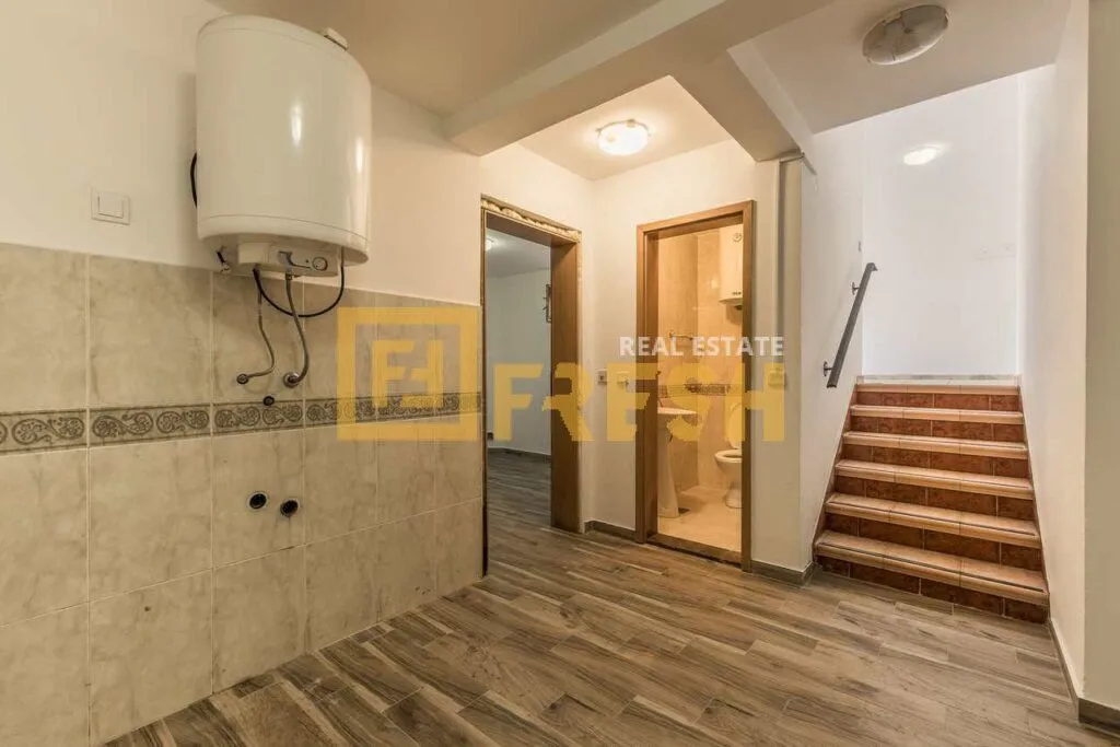 Rent, house, 370m², Zabjelo, Podgorica