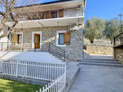 Rent, house, 150m², Zabjelo, Podgorica - image 9