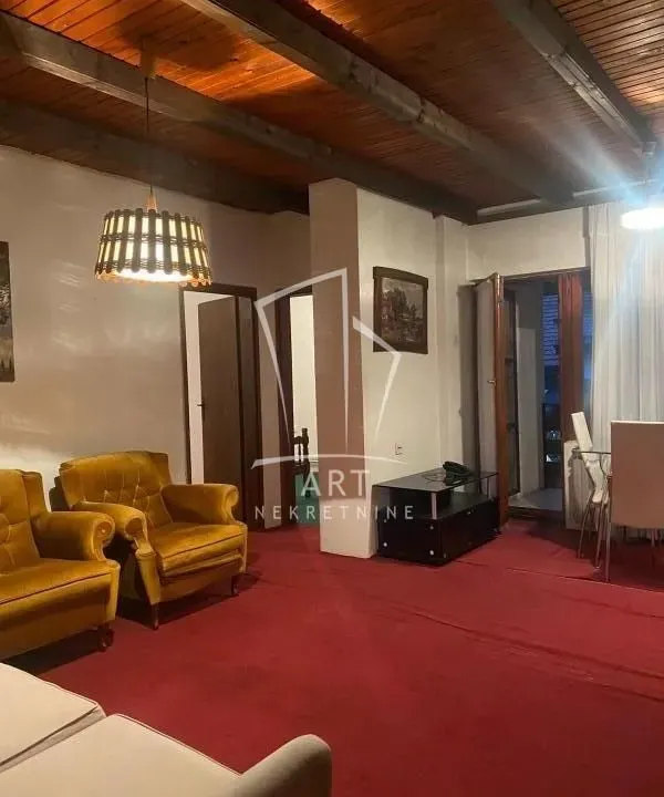 Prodaja, trosoban stan, 99m², Petlovo Brdo, Beograd