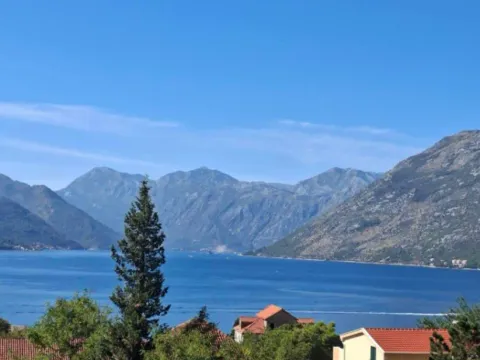 Prodaja, jednosoban stan, 43m², Sveti Stasije, Kotor - image 6