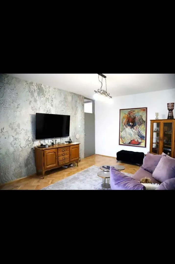 Prodaja, trosoban stan, 120m², Gintaš, Podgorica