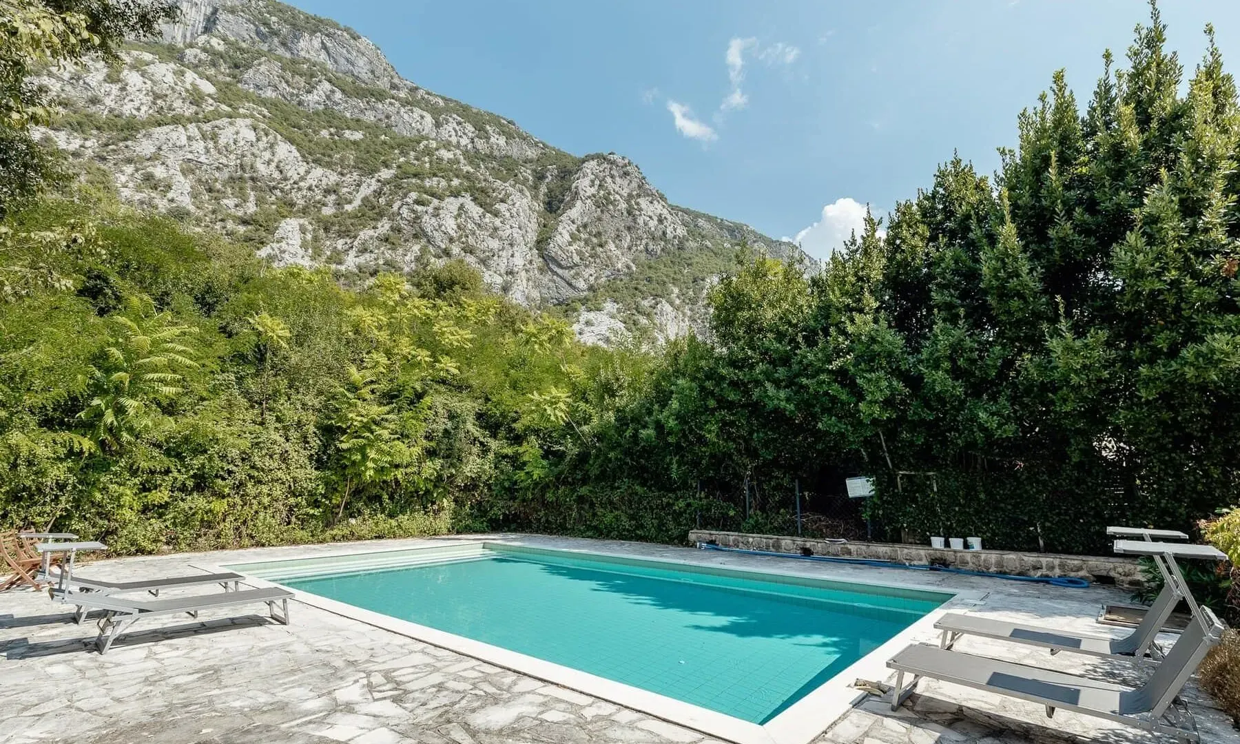 Prodaja, dvosoban stan, 82m², Kotor, Crna Gora