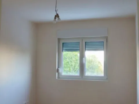 Izdavanje, jednosoban stan, 40m², Pobrežje, Podgorica - image 5