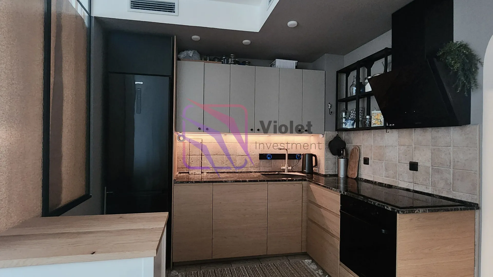 Prodaja, trosoban stan, 75m², Dobrota, Kotor